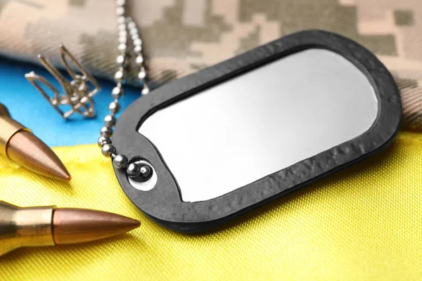 Military Tag Ukrainian Trident Bullets Camouflage Fabric National Flag Ukraine — Foto de Stock