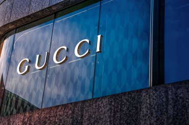 Warshaw, Polonya - 14 Mayıs 2022: Gucci Moda Mağazası