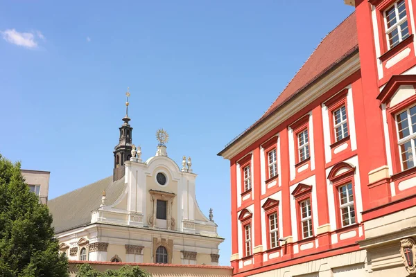 Beautiful Old Buildings Blue Sky Low Angle View — Stockfoto