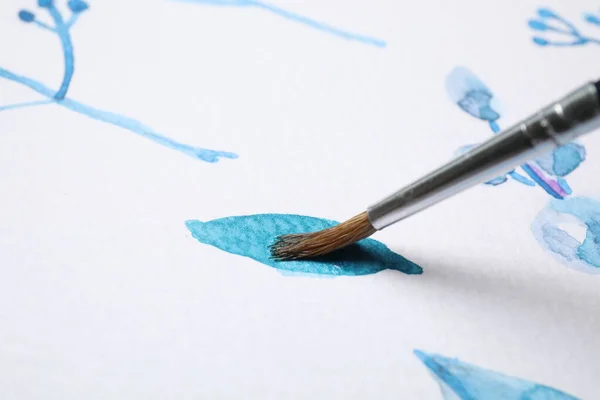 Folha Pintura Com Aquarela Azul Papel Branco Close — Fotografia de Stock