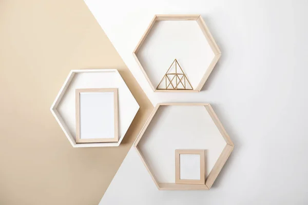 Honeycomb Shaped Shelves Decorative Elements Color Wall — Stok fotoğraf