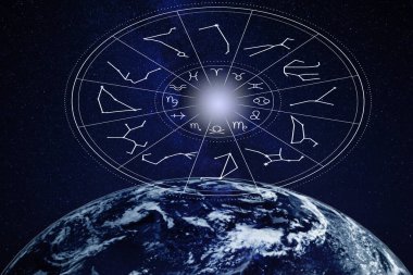 Astrolojik işaretli zodyak çarkı ve gece gökyüzünde kulak, illüstrasyon