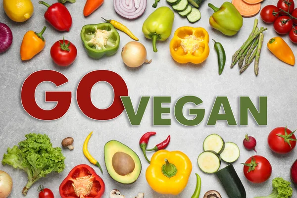 Phrase Vegan Fresh Vegetables Light Grey Background Flat Lay — Photo
