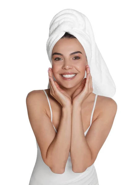 Piękna Młoda Kobieta Ręcznikiem Głowie Białym Tle — Zdjęcie stockowe