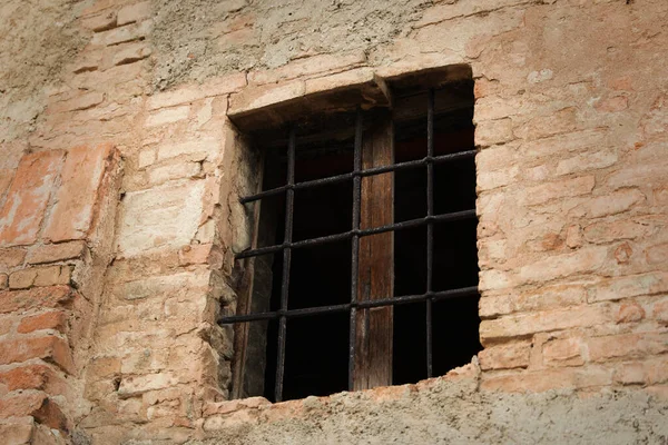 Exterior View Old Building Grated Window — Stock Photo, Image