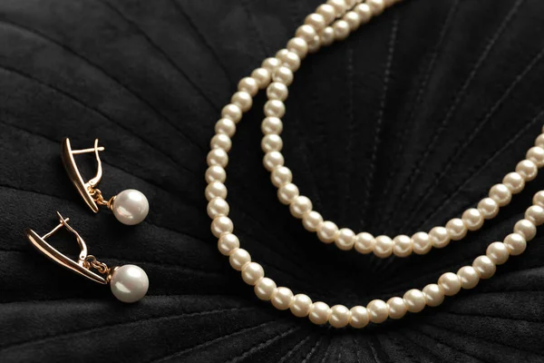 Elegant Necklace Golden Earrings Pearls Black Fabric Closeup — Φωτογραφία Αρχείου