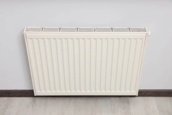 Modern Radiator White Wall Room Central Heating System — Zdjęcie stockowe