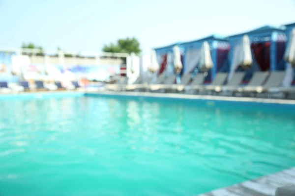 Blurred View Modern Outdoor Swimming Pool Sunny Day — Stock Photo, Image