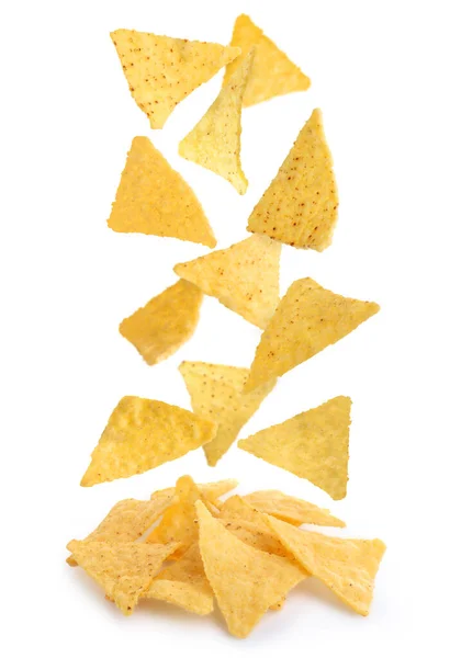 Ízletes Tortilla Chips Nachos Esik Halom Fehér Háttér — Stock Fotó