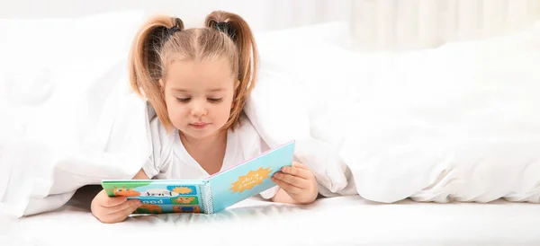Beautiful Little Girl Book Bed Home Space Text Banner Design — Φωτογραφία Αρχείου