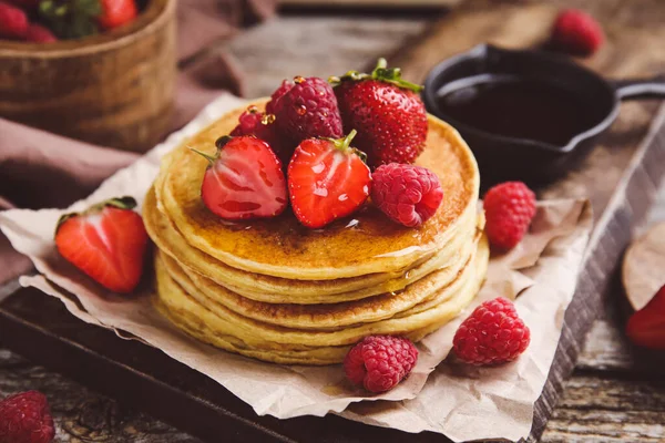 Tasty Pancakes Fresh Berries Honey Wooden Board Closeup — Fotografia de Stock
