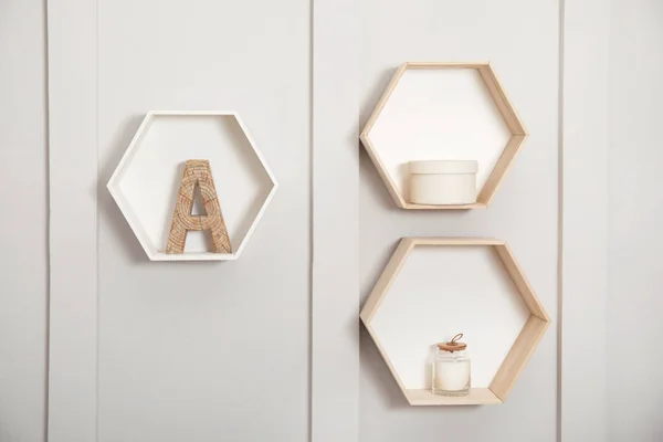 Honeycomb Shaped Shelves Decorative Elements White Wall — ストック写真