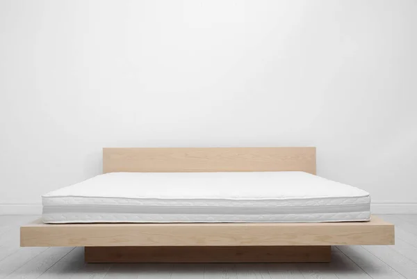 Comfortable Bed Modern Orthopedic Mattress White Wall Indoors — Foto Stock