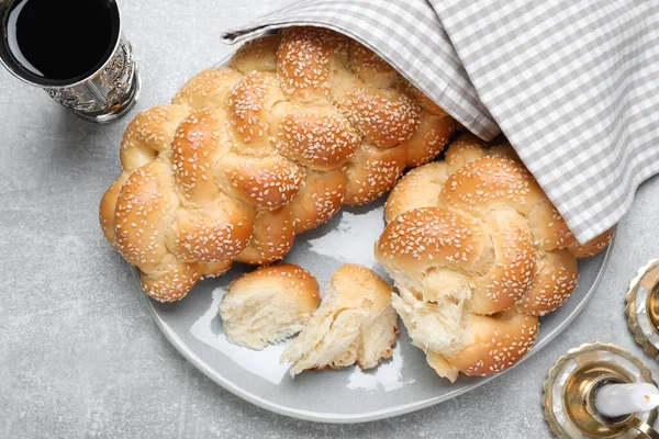Homemade Braided Bread Sesame Seeds Goblet Grey Table Flat Lay — Fotografia de Stock