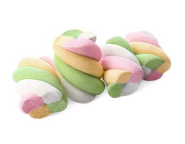 Beyaza izole edilmiş bir sürü renkli lokum.