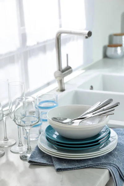 Different Clean Dishware Cutlery Glasses Countertop Kitchen — Foto Stock