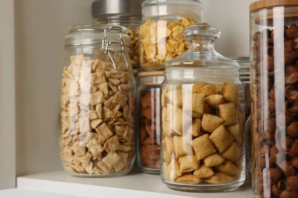 Glass Containers Different Breakfast Cereals Shelf — Fotografia de Stock