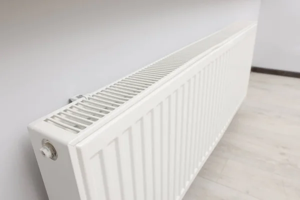 Modern Radiator White Wall Room Closeup Central Heating System — Fotografia de Stock