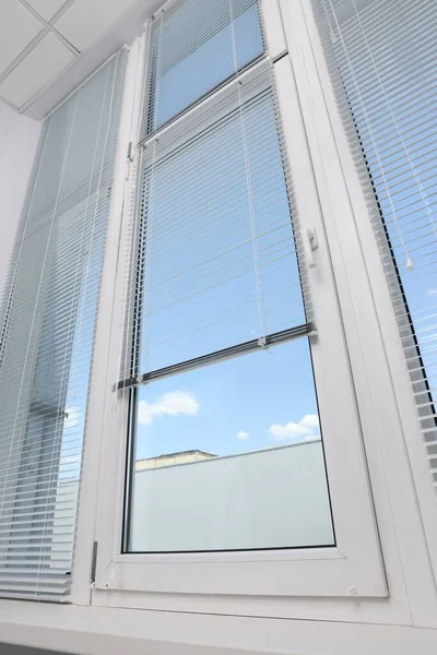 Window Horizontal Blinds Indoors Low Angle View — Photo