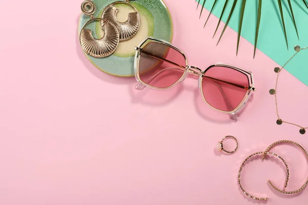 Stylish Sunglasses Jewelry Color Background Flat Lay Space Text — Stockfoto