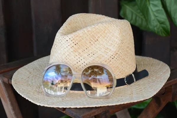 Stylish Hat Sunglasses Wooden Table Closeup Beach Accessories — Photo