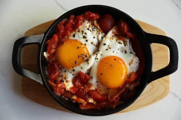 Tasty Shakshouka Served Pan White Marble Table Top View —  Fotos de Stock