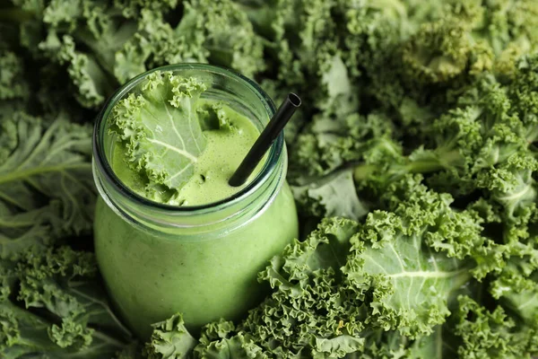 Tasty Fresh Kale Smoothie Green Leaves Closeup — 스톡 사진