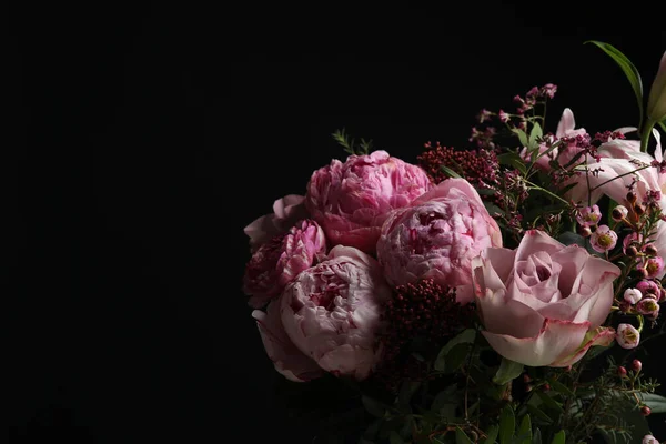 Beautiful Bouquet Fresh Flowers Dark Background Space Text — ストック写真