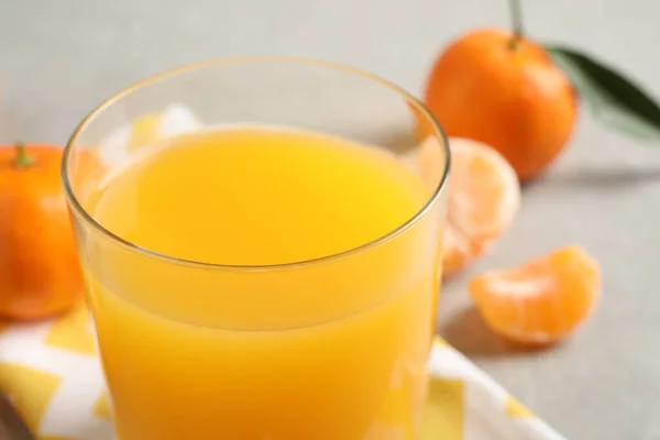 Glas Frischer Mandarinensaft Nahaufnahme — Stockfoto