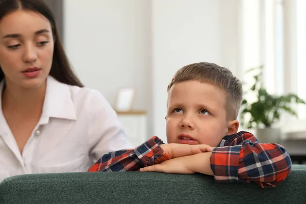 Psychologist Working Unhappy Little Boy Office Mental Health Problems — Foto Stock