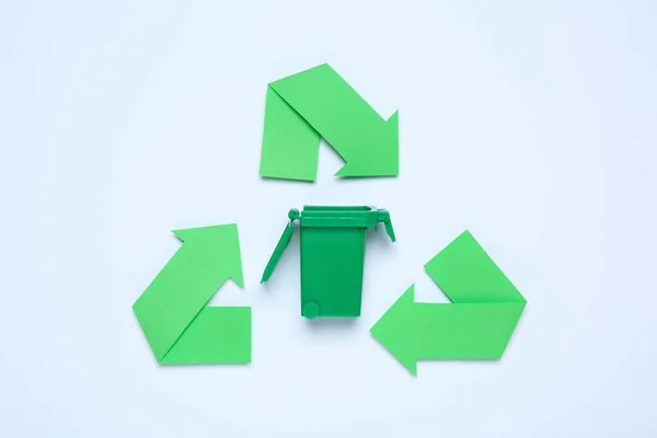 Recycling Symbol Trash Bin White Background Top View — 스톡 사진