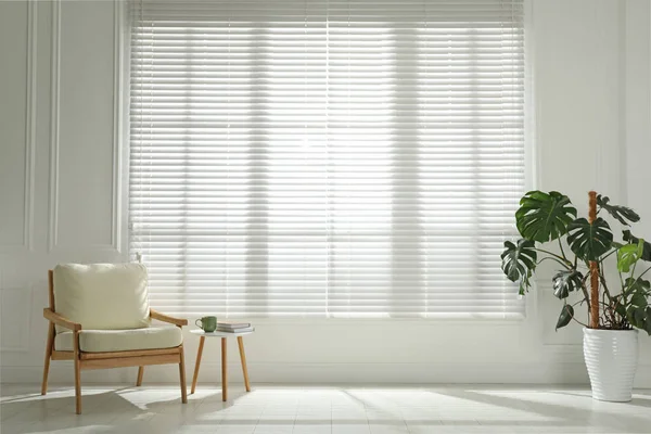 Cosy Armchair Houseplant Large Window Blinds Spacious Room Interior Design — 图库照片