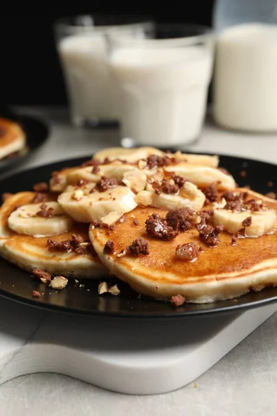Tasty Pancakes Sliced Banana Served Light Grey Table Closeup — ストック写真