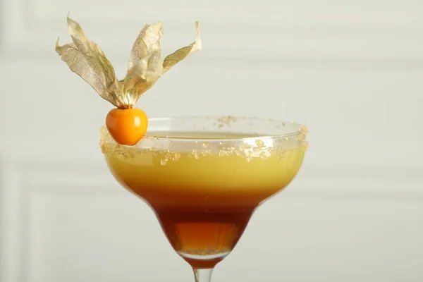 Refreshing Cocktail Decorated Physalis Fruit Light Background Closeup — ストック写真