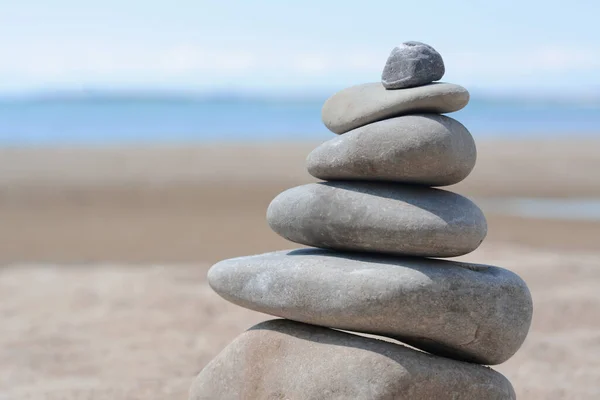 Stack Stones Beautiful Sandy Beach Sea Closeup Space Text — Stock Photo, Image