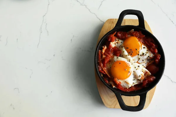 Tasty Shakshouka Served White Marble Table Top View Space Text —  Fotos de Stock
