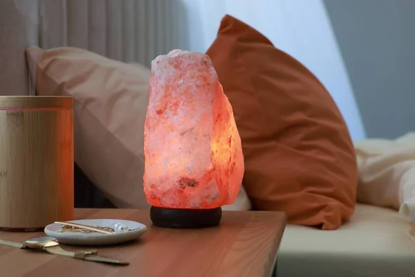 Lampe Sel Himalayenne Ioniseur Air Accessoires Sur Table Chevet Dans — Photo