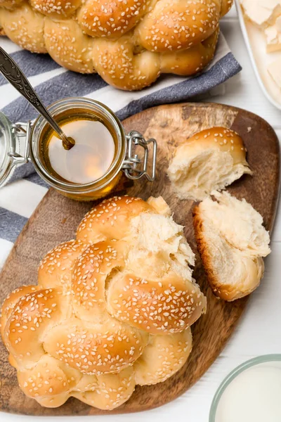 Homemade Braided Bread Sesame Seeds Butter Honey White Wooden Table — Fotografia de Stock