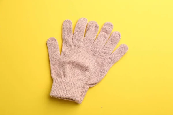 Pair Stylish Woolen Gloves Yellow Background Flat Lay — Stock Fotó