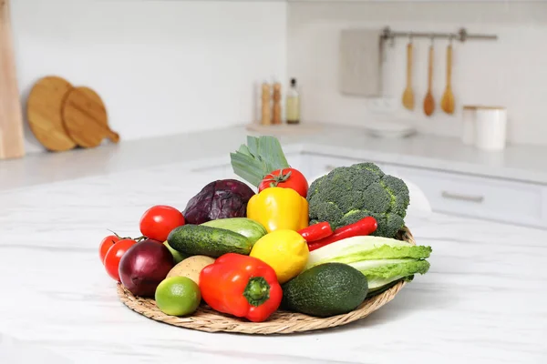 Pile Fresh Ripe Vegetables Fruits Table Kitchen — Fotografia de Stock