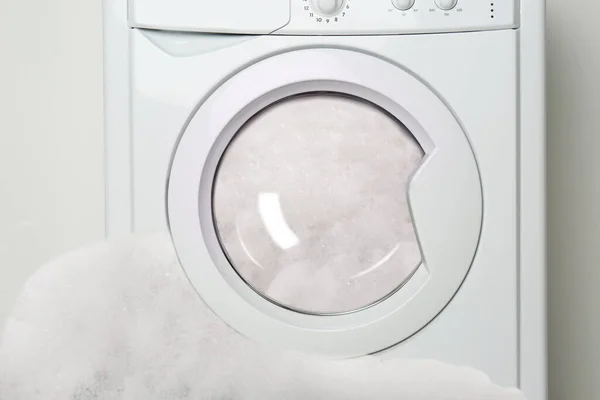 Foam Coming Out Broken Washing Machine Laundering — Fotografia de Stock