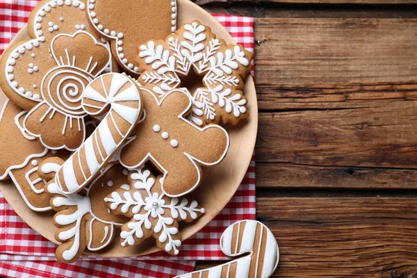 Delicious Gingerbread Christmas Cookies Wooden Table Flat Lay — Stock Photo, Image