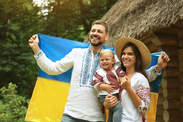 Happy Family National Clothes Flag Ukraine Outdoors — Stockfoto