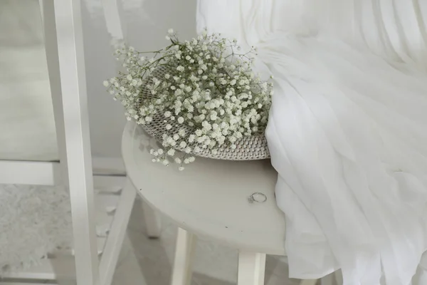 Beautiful Engagement Ring Flowers Wedding Dress Table Indoors Closeup — Stock fotografie