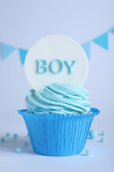 Cupcake Chá Bebê Lindamente Decorado Para Menino Com Creme Topper — Fotografia de Stock