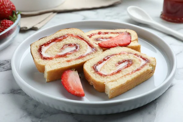 Tasty Cake Roll Strawberry Jam Cream White Marble Table Closeup — Stock Photo, Image