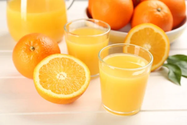 Delicious Orange Juice Fresh Fruits White Wooden Table Closeup — Stockfoto