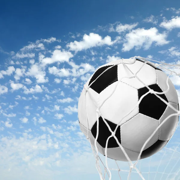 Soccer Ball Net Blue Sky — Stock fotografie