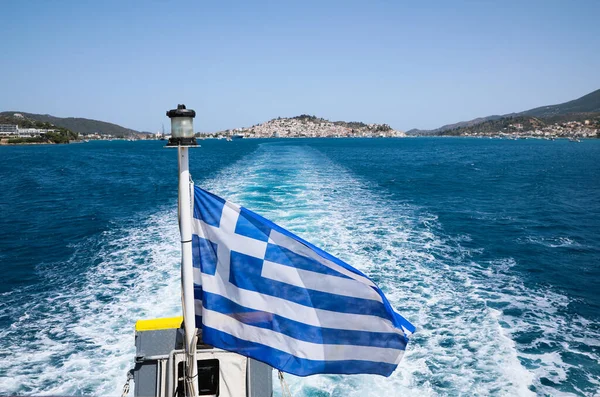 Poros Greece May 2022 Beautiful Boat Flag Greece Sea Sunny — Stock Photo, Image
