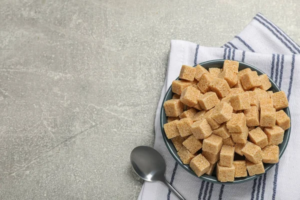 Brown Sugar Cubes Bowl Spoon Light Grey Table Flat Lay — Photo